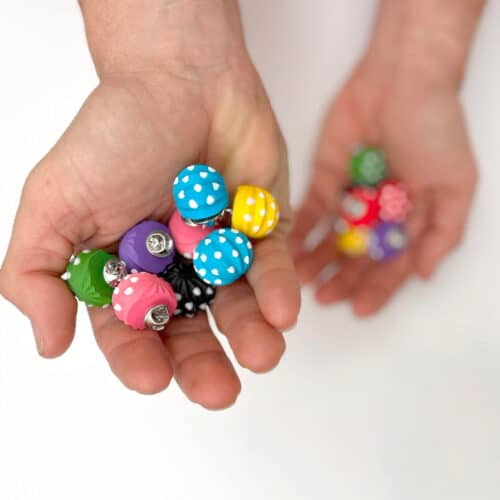 farolillos-pines-feria-sevilla