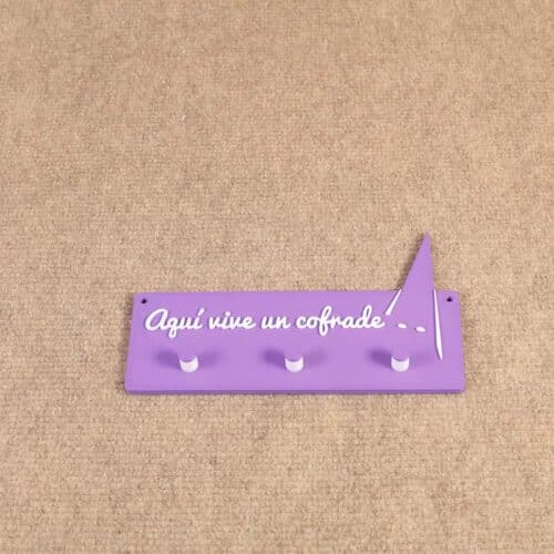 medallero-cofrade-expositor-medallas-hermandades-1