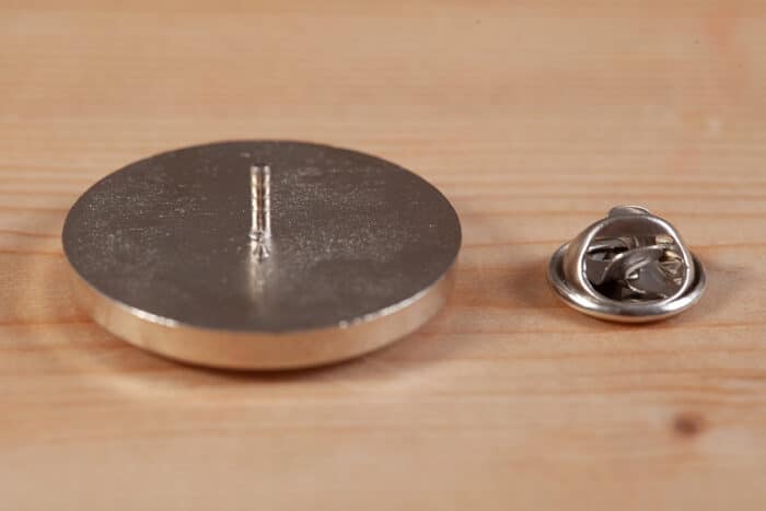 pin-grande-cofrademania-1