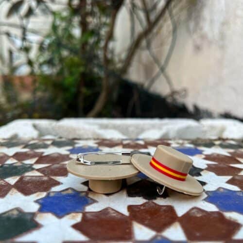 broches-sombreros-rocieros-bandera-4